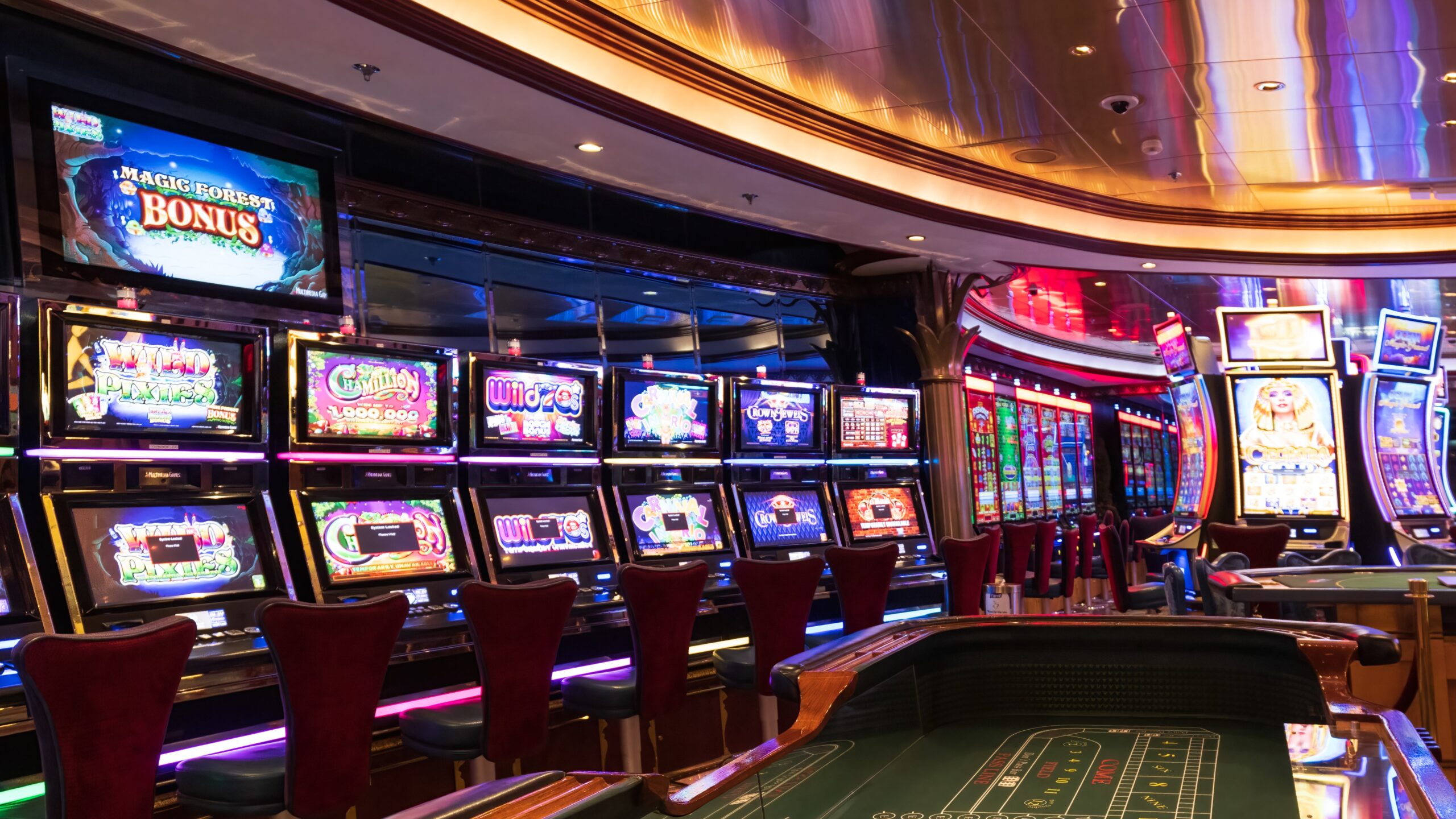 How slot machine algorithms differ in casinos